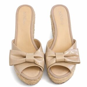 Nine & Co. Beige Patent Espadrille Wedge Sandals Women’s 7 Bow Detail